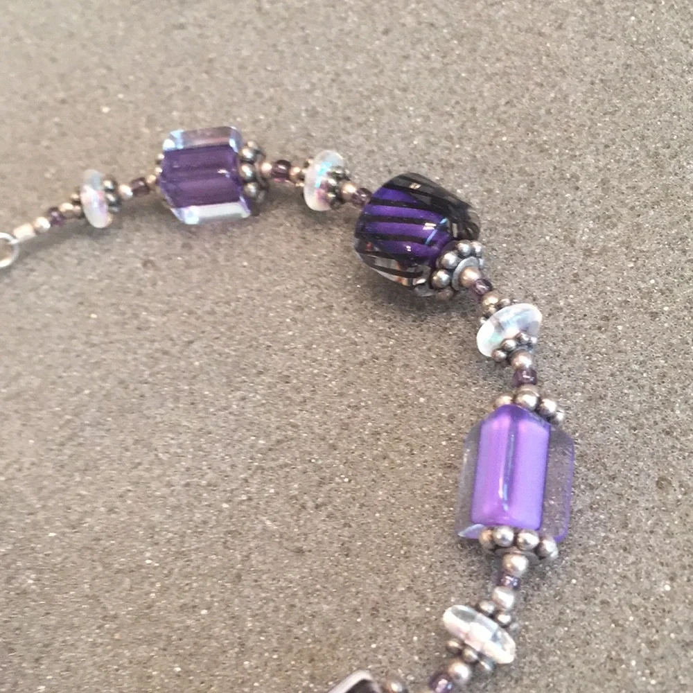 Purple Beaded Bracelet - Picture 11 of 13